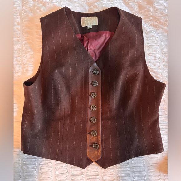 Vintage Alberto Makali Brown Pinstripe Vest and Skirt Set - Picture 5 of 13